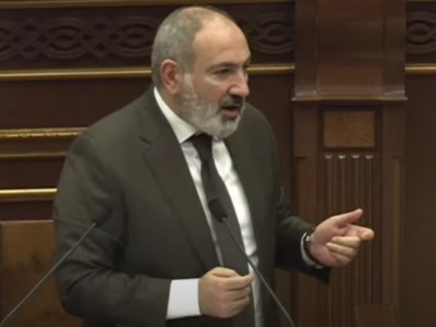 Պլանի գլխում Ագրարային համալսարան ենք սարքել, երեկոյան կոշիկներով դասի են գնում. այ սա է պրոբլեմը. Փաշինյան