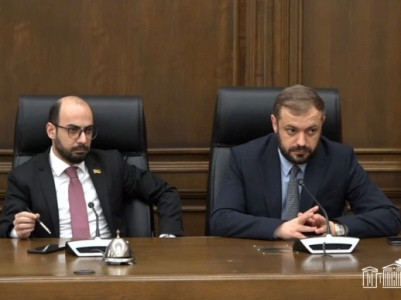 Все зависит от поведения Баку: Соратники Пашиняна о возможном подписании мирного договора