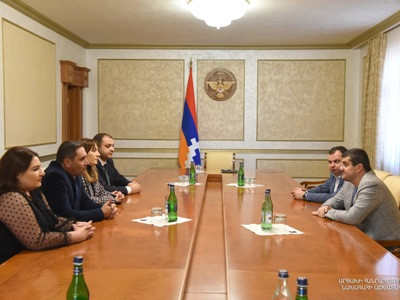 Президент Араик Арутюнян принял официальную делегацию партии «Процветающая Армения»