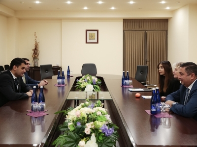 Հաջորդ տարի մենք ծավալուն աշխատանքներ ենք նախատեսել կենդանաբանական այգում. Երևանի քաղաքապետը՝ հոլանդացի մասնագետին