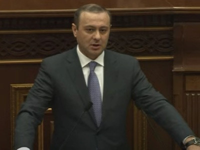 Власти Армении продолжат повышать зарплаты силовикам