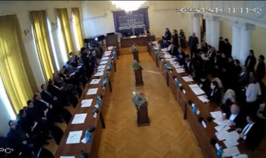 Ընտրություններից մեկ տարի անց Վանաձորի ավագանու արտահերթ նիստ է անցկացվում. օրակարգում 32 հարց կա