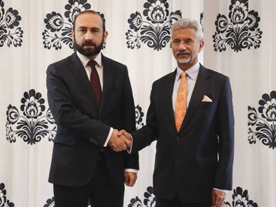 Armenia FM briefs India colleague on Karabakh’s Lachin Corridor closure issue