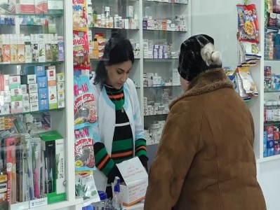 Ցավազրկող ու ջերմիջեցնող դեղերը քիչ են. ի՞նչ իրավիճակ է Արցախի դեղատներում