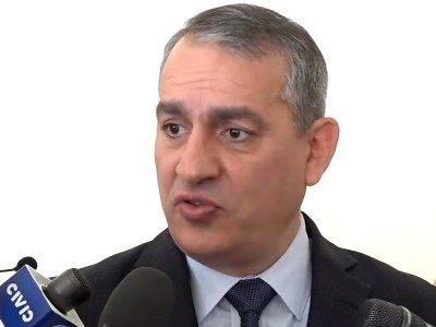 Соратник Пашиняна: Армения требует от российских миротворцев выполнять свои обязанности