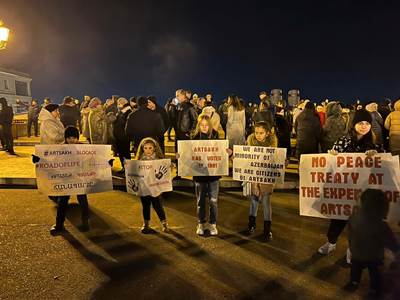 Artsakh children hold protests in Stepanakert