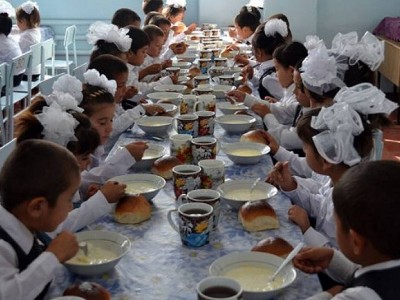 Շիրակում կասեցվել է երկու դպրոցի ճաշարանների արտադրական գործունեությունը
