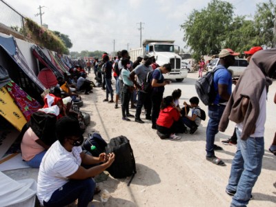 CNN: 22,000 migrants in Mexico are in shelters and waiting to cross into US