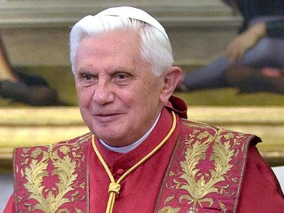 Vatican says Pope Benedict XVI's condition is worsening