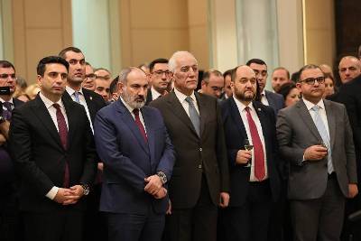 Newspaper: Armenia has President who serves one political party, incumbent PM