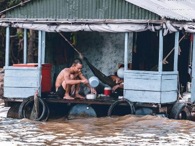 Flood death toll in Philippines rises to 32