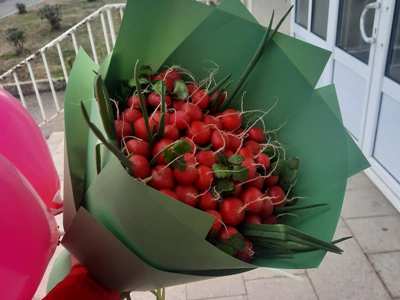 ‘Radish bouquet’ for new mother in blockaded Karabakh (PHOTOS)