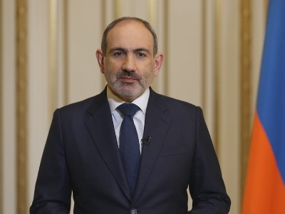 Премьер-министр Пашинян получает поздравительные послания по случаю наступающих праздников