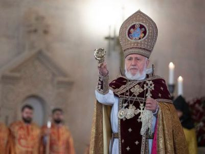 Սիրելի՛ արցախցիներ, մեր Սուրբ Եկեղեցին ձեզ հետ է, աջակից ու զորակից ձեզ․ Գարեգին Բ