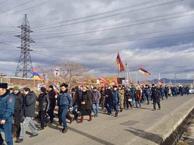 В Гюмри политическая сила «Национально-демократический полюс» провела акцию у российской военной базы