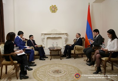 Секретарь Совбеза Армении принял нового главу МИД Арцаха