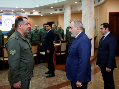 Премьер-министру Армении представили осуществленные Министерством обороны реформы