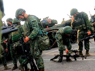Taiwan to allow women to train reservists for first time because of Chinese threat