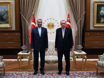 Iranian FM meets with Erdogan