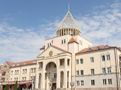Nagorno-Karabakh parliament calls on Armenia and Russia to take urgent measures to unblock Lachin corridor