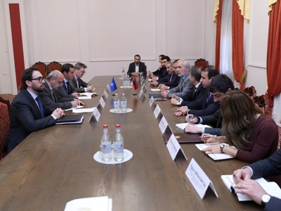 Անդրանիկ Քոչարյանը Խավիեր Կոլոմինային ներկայացրել է տարածաշրջանային վերջին զարգացումները