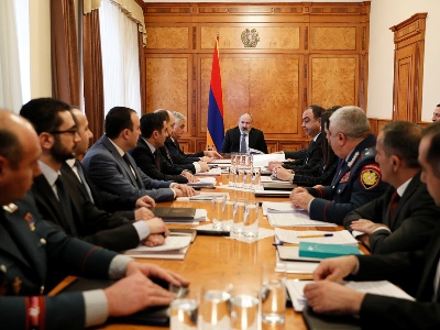 Պետք է էականորեն բարձրացնել վարորդական վկայականնների տրման ստանդարտը՝ համապատասխան միջազգային չափանիշների. Փաշինյան