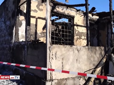 Rescuers took out bodies of many soldiers from burnt Armenia village barracks in state of smoke inhalation