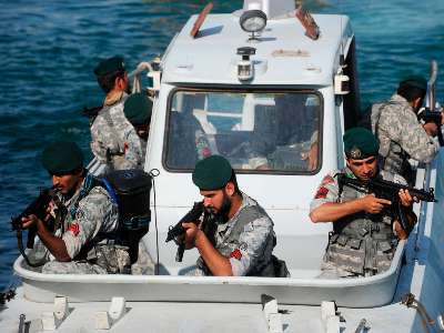 Iran and Pakistan hold joint naval drills