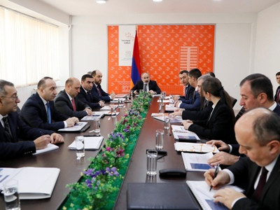 Пашиняну представили отчет о деятельности Комитета кадастра