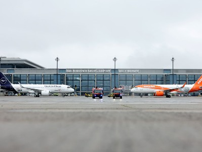 Berlin airport cancels all flights because of strike