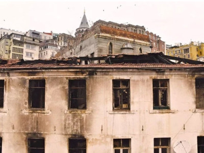 Hurriyet: Armenian Catholic Church in Istanbul, where there was fire, had prevented spreading plague in 19th century