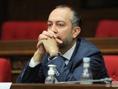 Էդուարդ Աղաջանյանն Արտաքին հարաբերությունների հանձնաժողովի պաշտոնից հրաժարականի դիմում է ներկայացրել