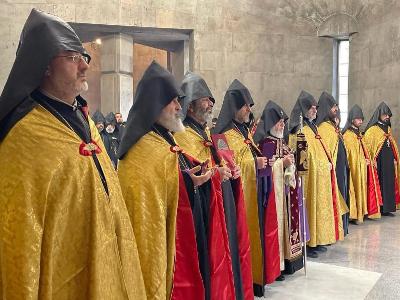 По случаю 31-й годовщины образования Вооруженных Сил Армении в Святом Эчмиадзине состоялось пастырское благословение