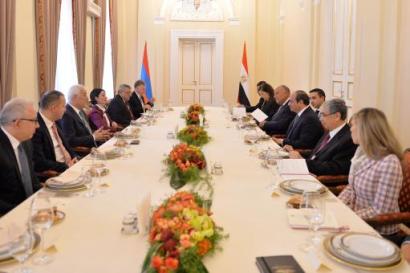 Ի պատիվ Եգիպտոսի նախագահի՝ Վահագն Խաչատուրյանի անունից պաշտոնական ճաշ է տրվել