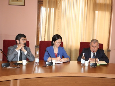 «Մենք ունենք կամք աշխատելու, բայց դրա համար պետք է արձակեք մեր կապած ձեռքերը». ԳԱԱ նախագահը ԿԳՄՍ նախարարին
