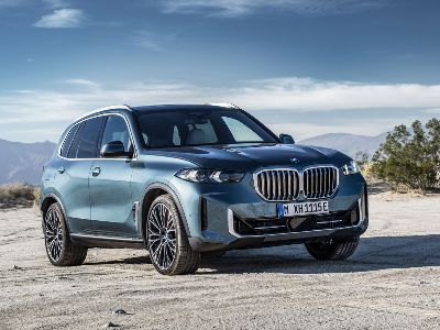 BMW updates X5 and X6 crossovers