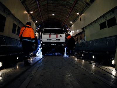 Plane with humanitarian aid from Armenia lands at Aleppo airport