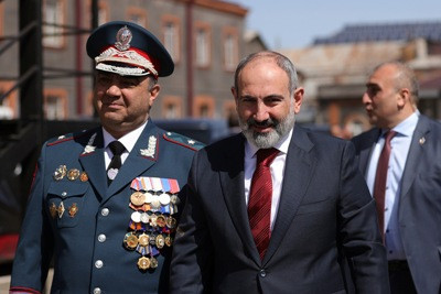 «Իրավունք». Նիկոլն այլեւս չի կարող խաղալ բարձրաստիճան ոստիկանների հակասությունների վրա