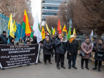 Представители курдской общины Армении провели акцию протеста возле офиса ООН в Ереване