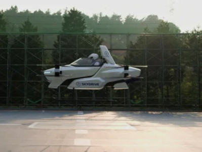 Japan tests first manned flying car in open air