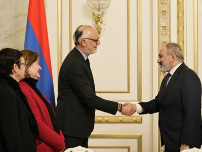 Экс-премьер-министр Франции посетил Сюникскую область Армении