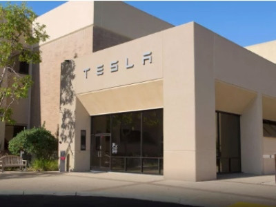 Elon Musk returns Tesla headquarters to California