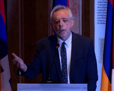 Осканян: Освобождение от должности Рубена Варданяна свело на нет решение Международного суда
