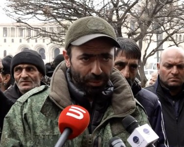 Жилец бывшего здания Министерства обороны Армении: Мы продолжим сидячую забастовку