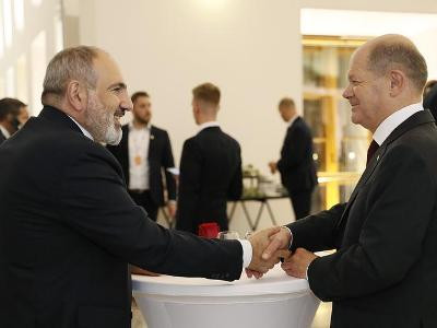 Scholz: We support principle of right to self-determination as well as of territorial integrity