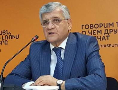 «Հրապարակ». Սերժ Սարգսյանը չի ներում ճամբարափոխ եղած առնետներին