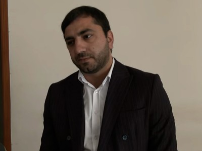 «Քաղաքական թեմա էր, տհաճ բաները փորձում եմ չհիշել». Չալաբյանի դեմ ցուցմունք տված Թոռնիկ Ալիյանը հարցաքննվում է