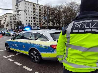Germany police arrest man who took hostages in pharmacy