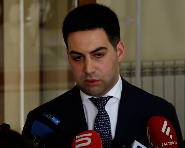 ՊՆ նախկին շենքը վթարային է, նույնիսկ այնտեղ ժամանակավոր գտնվելը կյանքի համար վտանգավոր է. Բադասյան