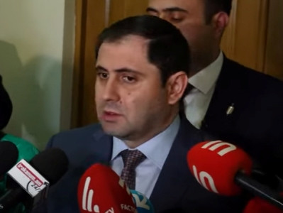 Глава Минобороны Армении: Наша армия была ослаблена изнутри подстрекательством извне
